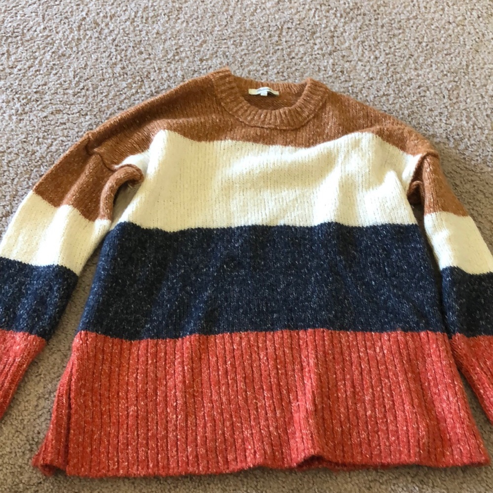 Madewell multi color sweater/ looser fit / size small